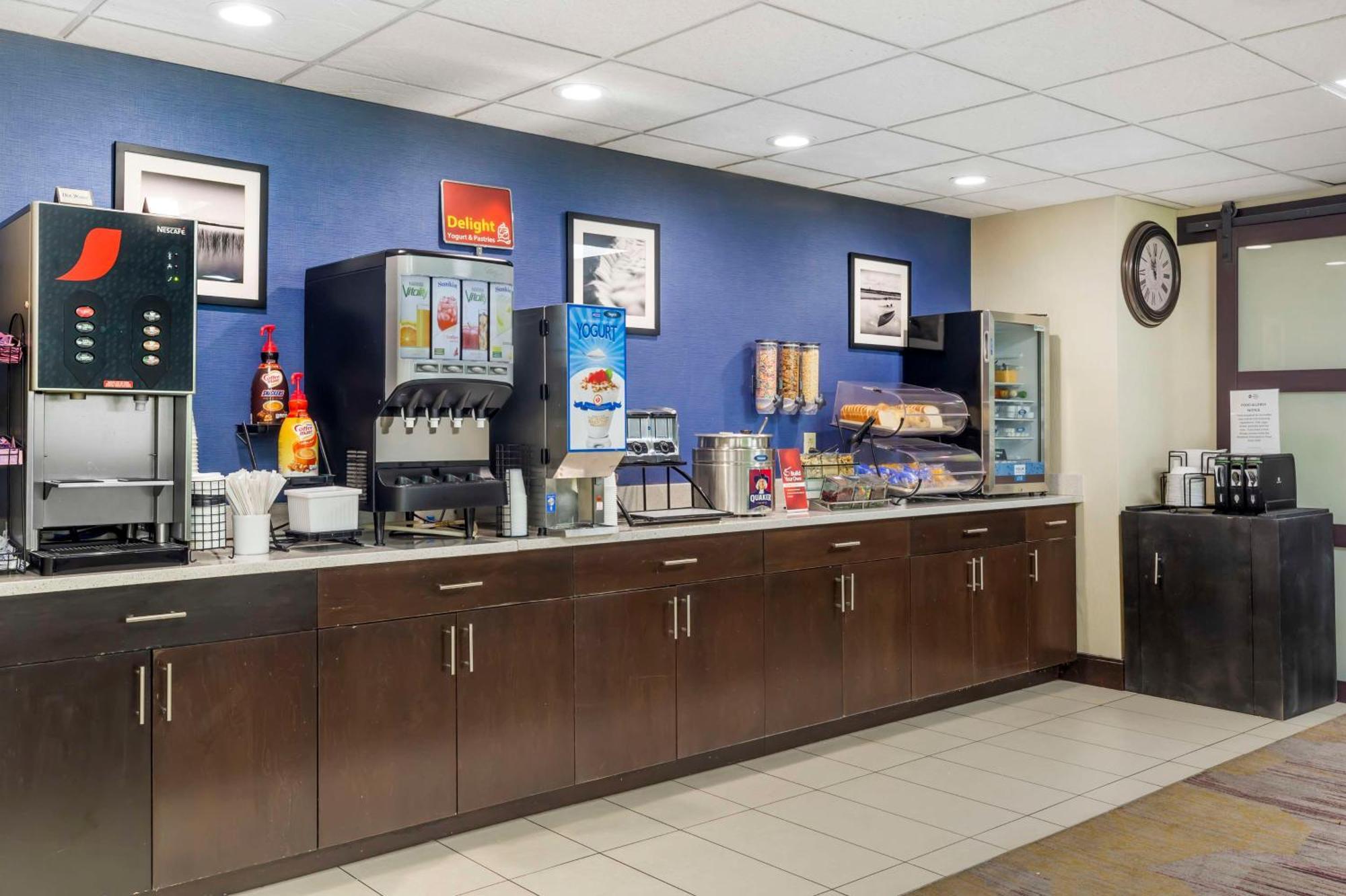 Best Western Plus Berkshire Hills Inn & Suites Pittsfield Εξωτερικό φωτογραφία