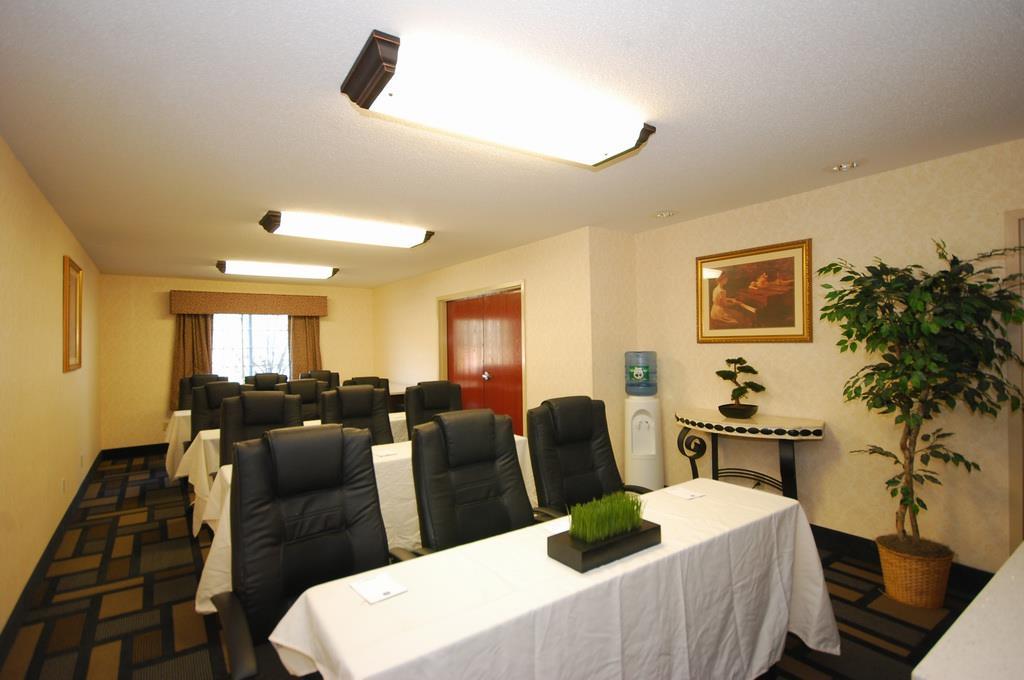 Best Western Plus Berkshire Hills Inn & Suites Pittsfield Επιχειρήσεις φωτογραφία