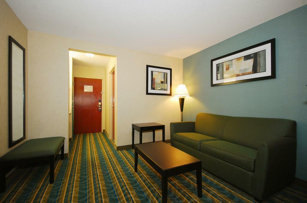 Best Western Plus Berkshire Hills Inn & Suites Pittsfield Εξωτερικό φωτογραφία